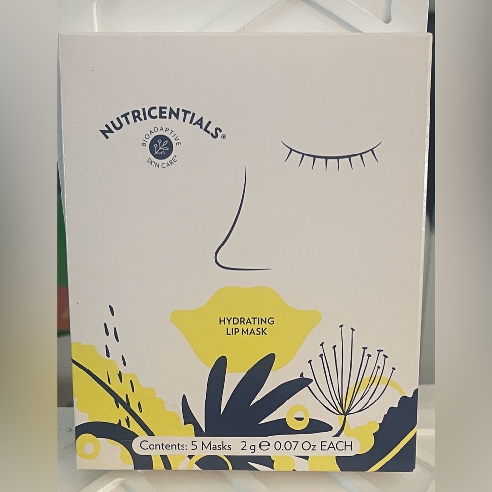 Hydrating Lip Mask. New in sealed box